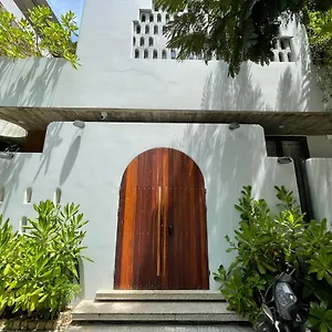 Gom House Hotel